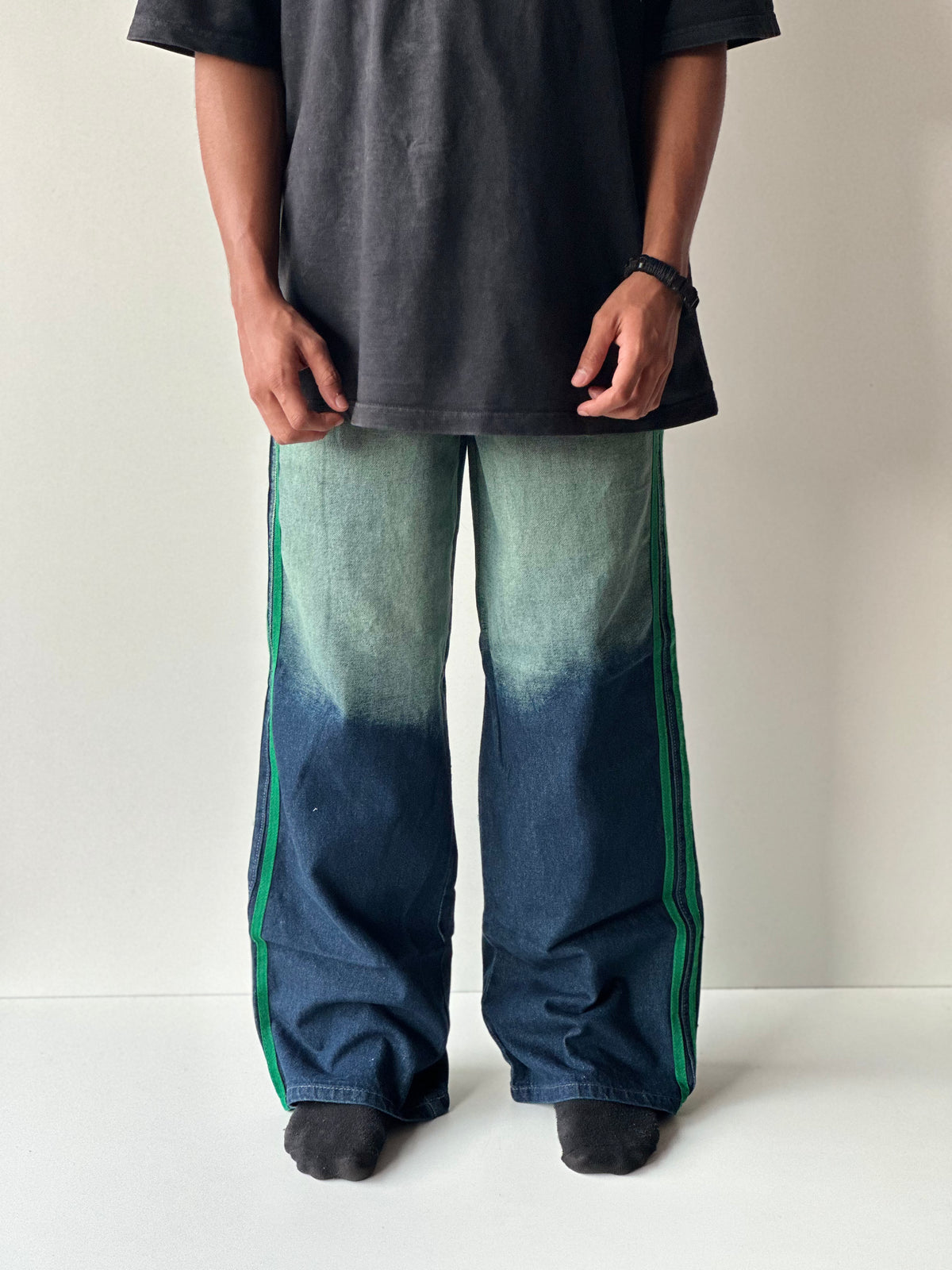 Gradient Stripe Baggy Denim