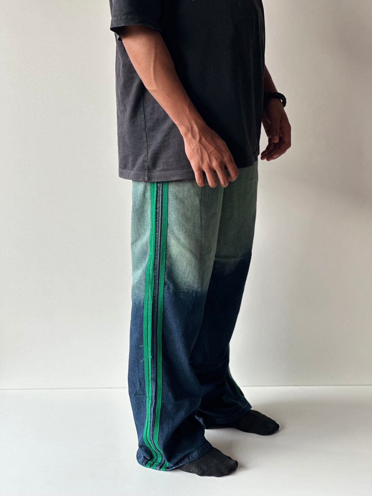 Gradient Stripe Baggy Denim