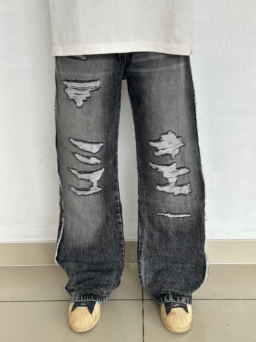 SPIELBERG Ash Grey Ripped Baggy Denim.
